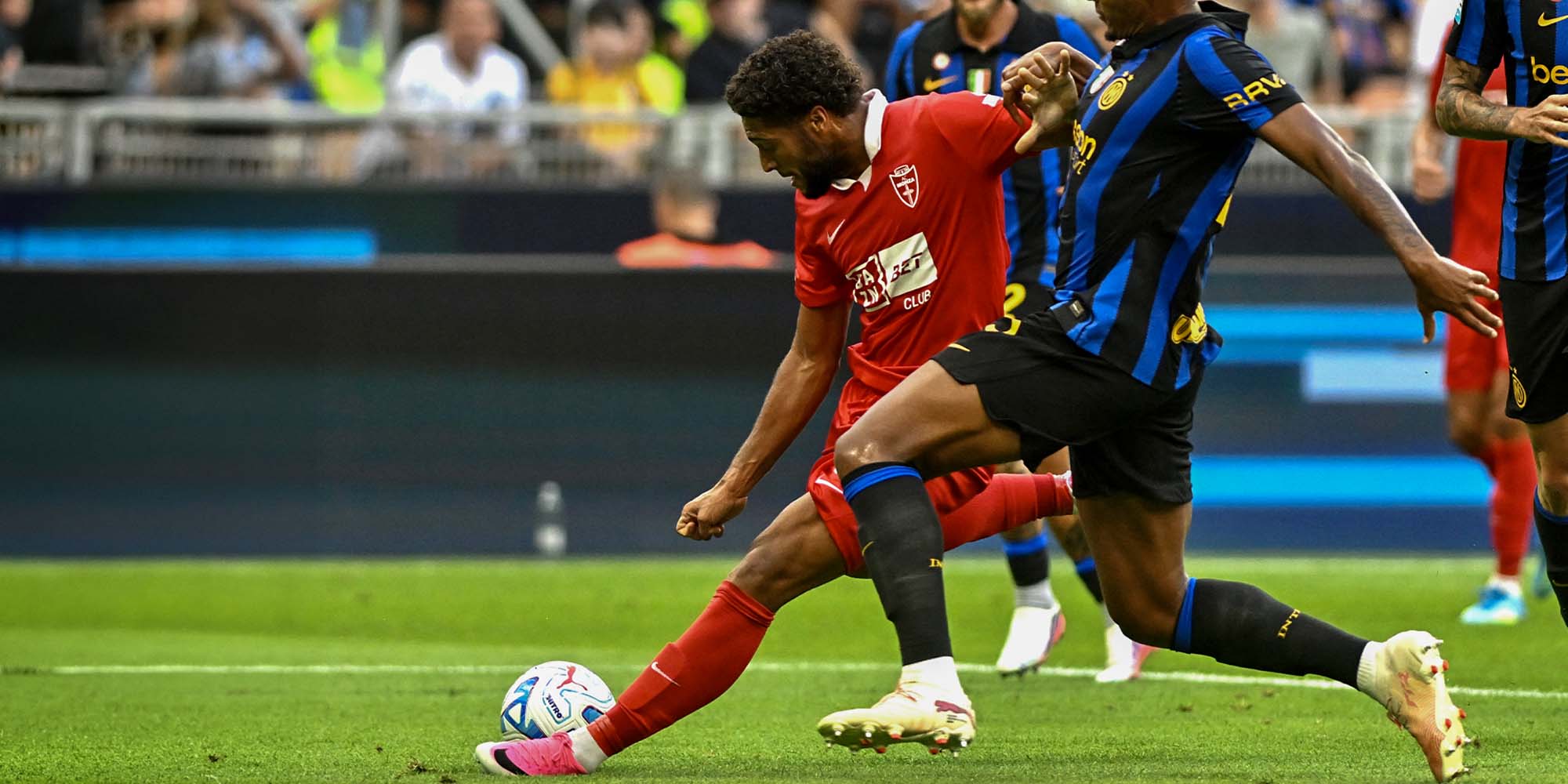 Varela in gol a San Siro, ma vince l’Inter 4-1
