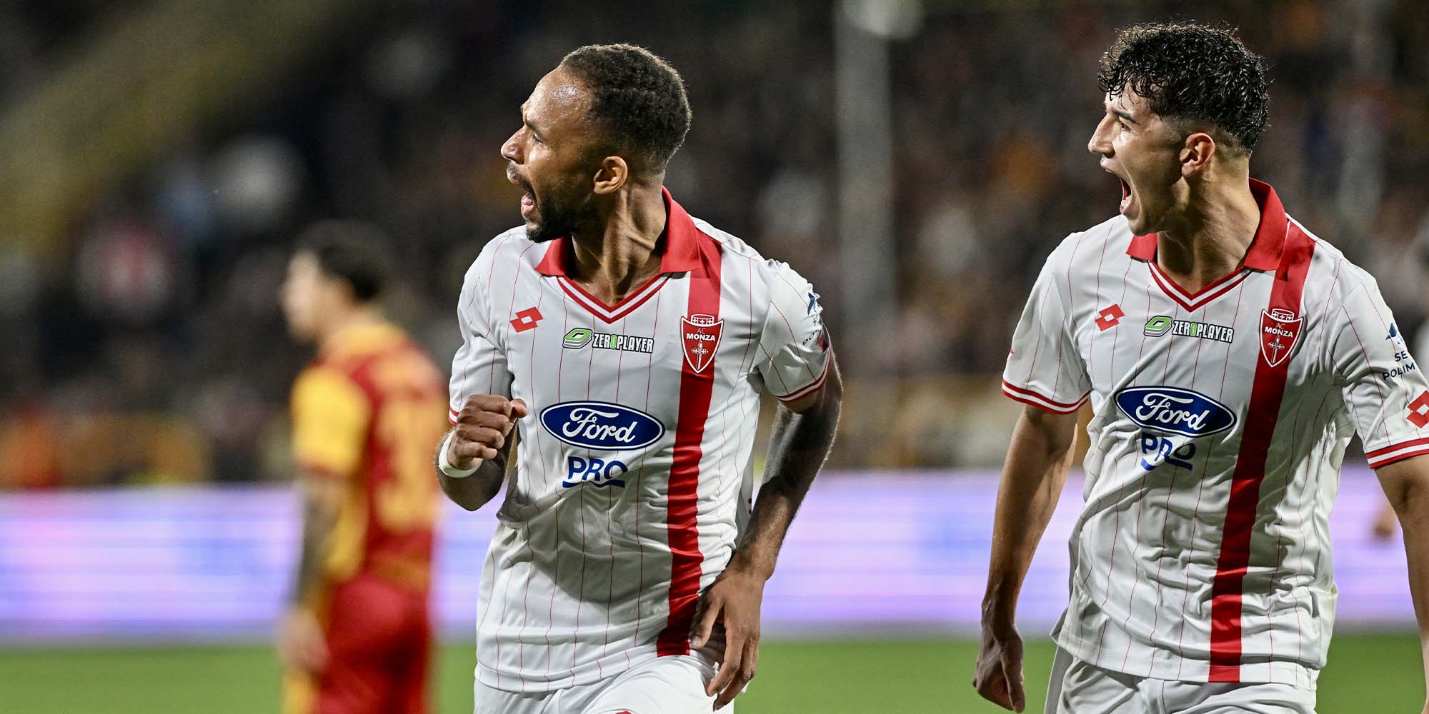 Capolavoro di Hernani e blitz di Caso: Catanzaro-Monza 0-2